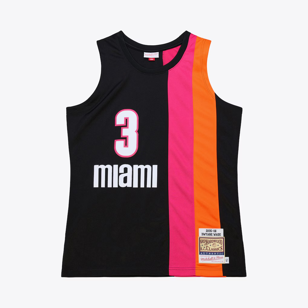 Kooe M.Heat #3 Dwyane Wade Mitchell & Ness Black 2005-06 Hardwood Classics Authentic Jerseys